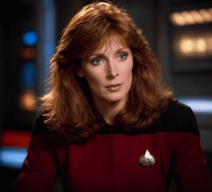 Dr. Beverly Crusher Kimdir Star Trek Evreninde Bilimin, Annelik Gücünün ve Tıbbi Etiğin Öncü Kadını