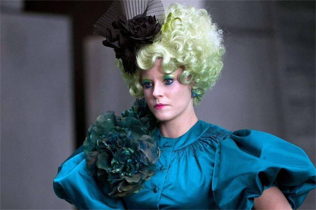 Effie Trinket kimdir