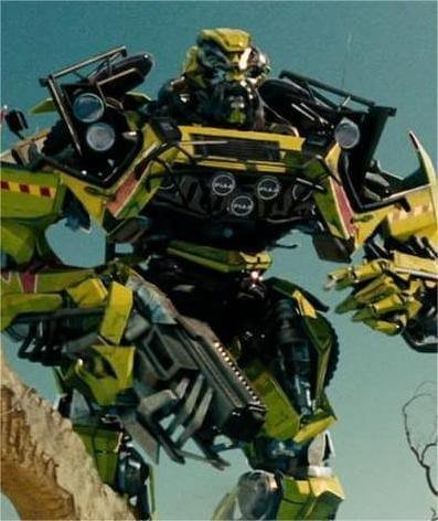 Ratchet Kimdir? Transformers